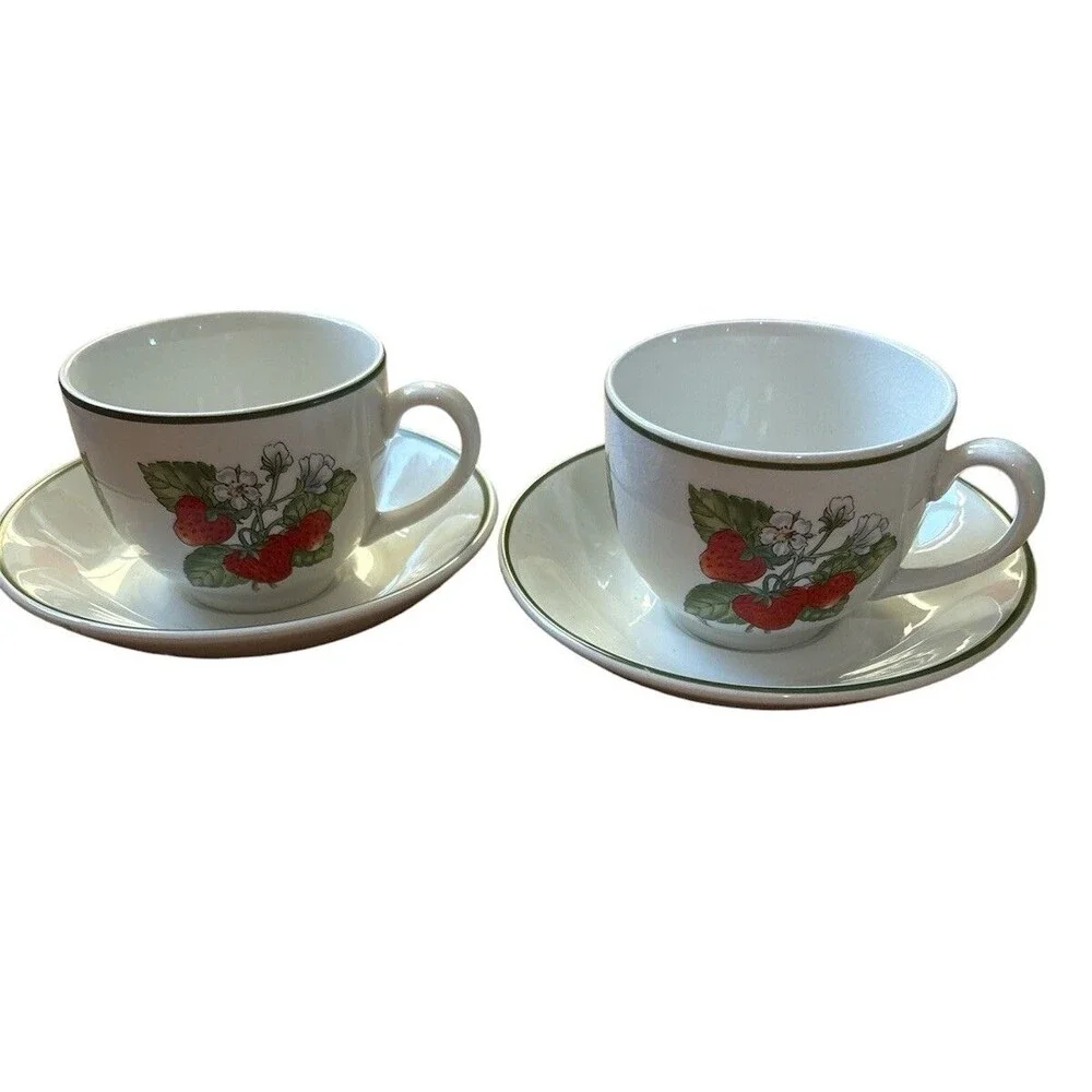 Tiffany & Co Staffordshire Gardens Tea Cup Saucer Pair Berries Made in England
